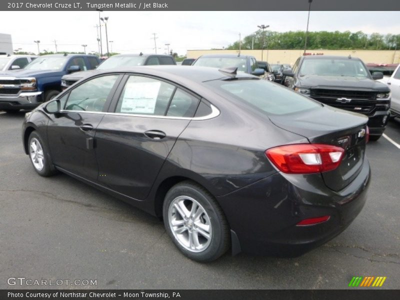 Tungsten Metallic / Jet Black 2017 Chevrolet Cruze LT