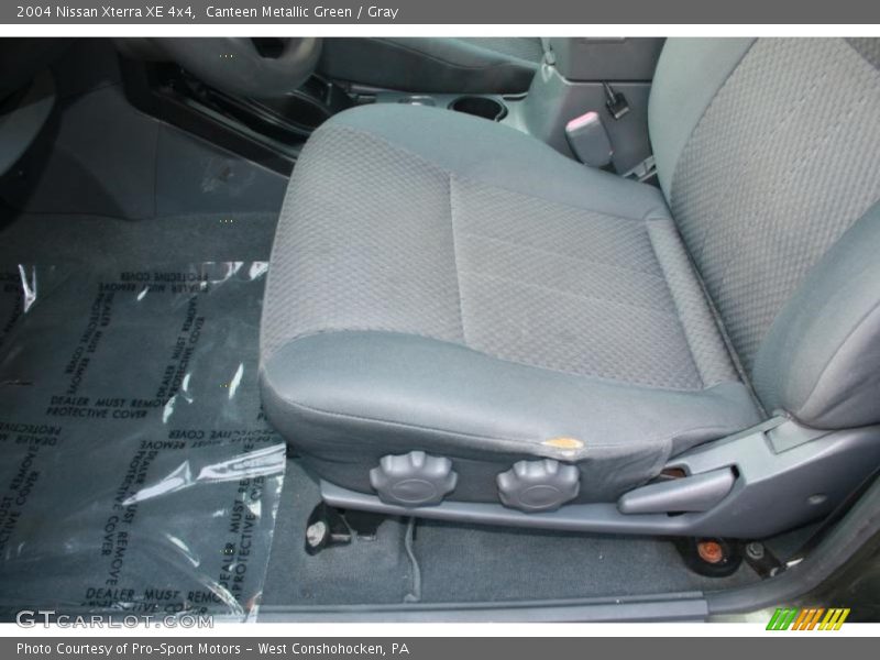 Canteen Metallic Green / Gray 2004 Nissan Xterra XE 4x4