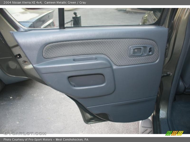 Canteen Metallic Green / Gray 2004 Nissan Xterra XE 4x4