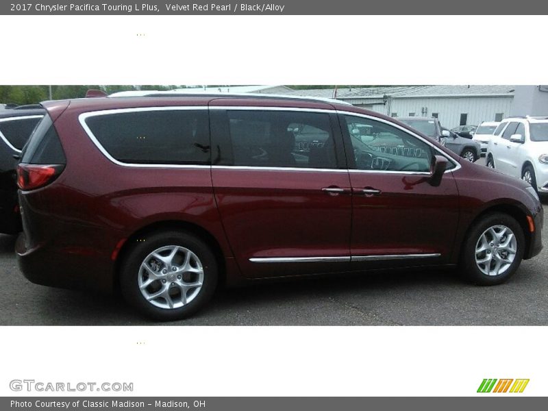 Velvet Red Pearl / Black/Alloy 2017 Chrysler Pacifica Touring L Plus