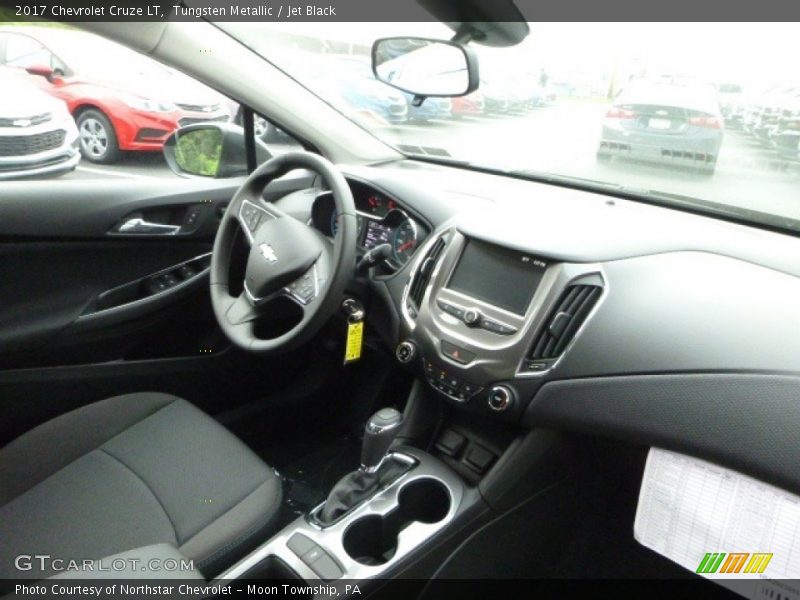 Tungsten Metallic / Jet Black 2017 Chevrolet Cruze LT