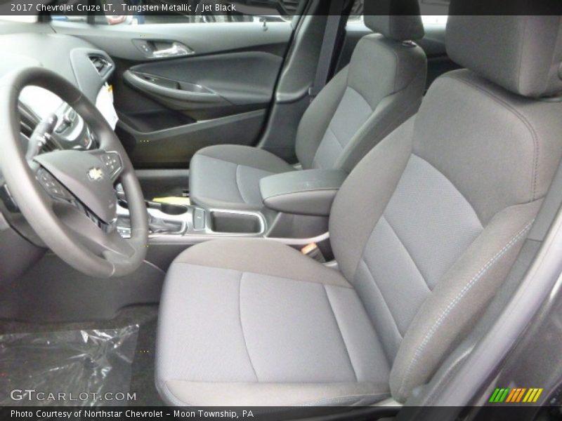 Tungsten Metallic / Jet Black 2017 Chevrolet Cruze LT
