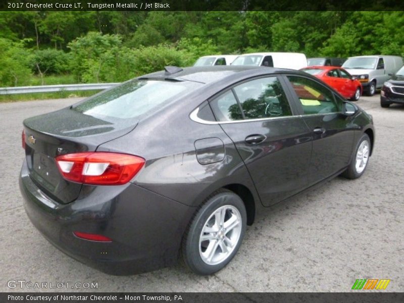 Tungsten Metallic / Jet Black 2017 Chevrolet Cruze LT