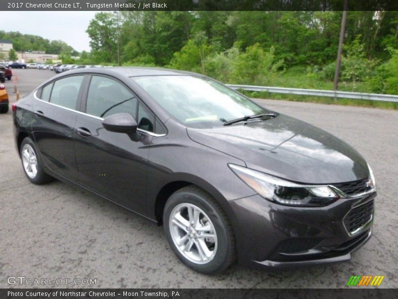 Tungsten Metallic / Jet Black 2017 Chevrolet Cruze LT