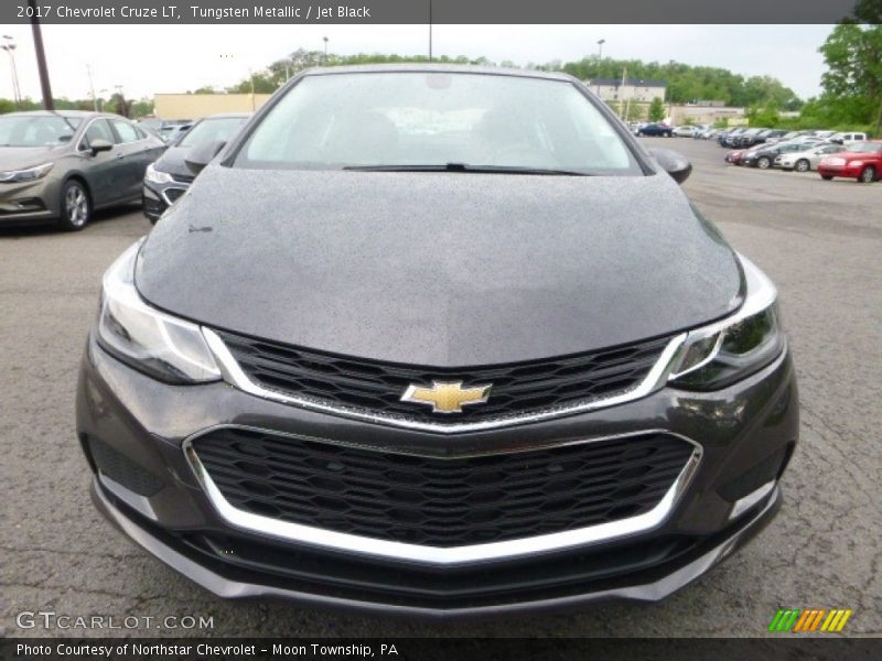 Tungsten Metallic / Jet Black 2017 Chevrolet Cruze LT