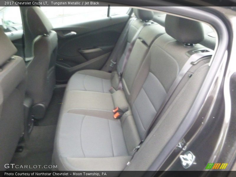 Tungsten Metallic / Jet Black 2017 Chevrolet Cruze LT