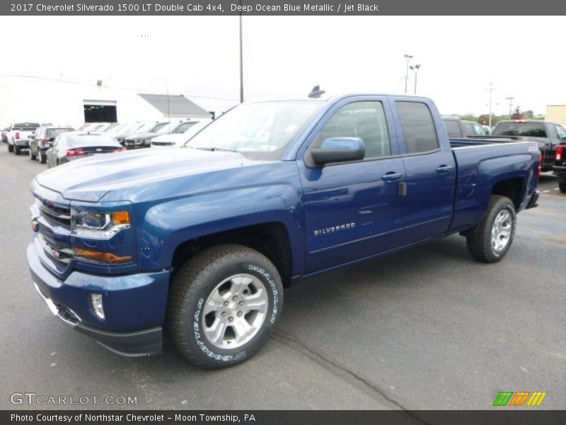 Deep Ocean Blue Metallic / Jet Black 2017 Chevrolet Silverado 1500 LT Double Cab 4x4