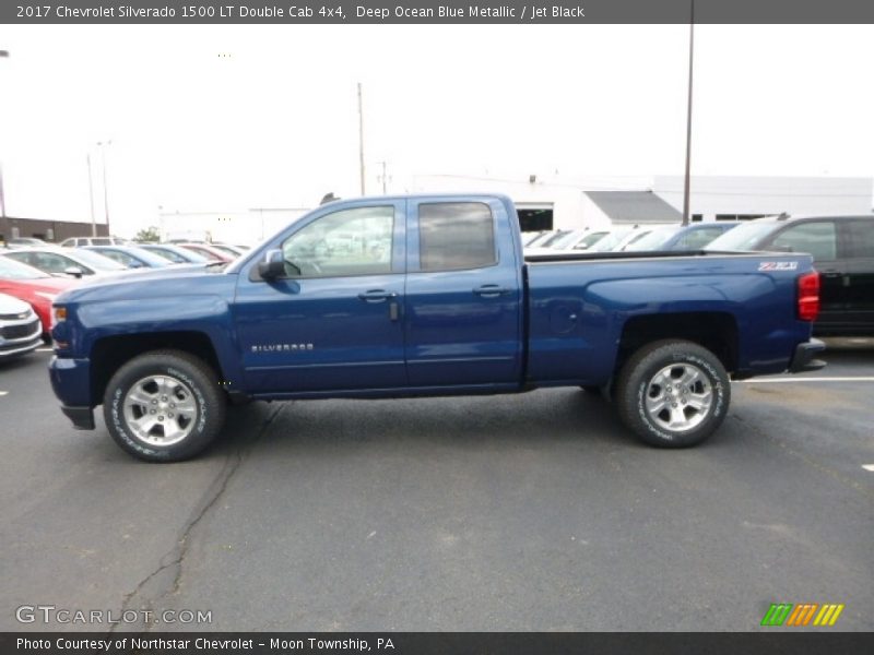 Deep Ocean Blue Metallic / Jet Black 2017 Chevrolet Silverado 1500 LT Double Cab 4x4