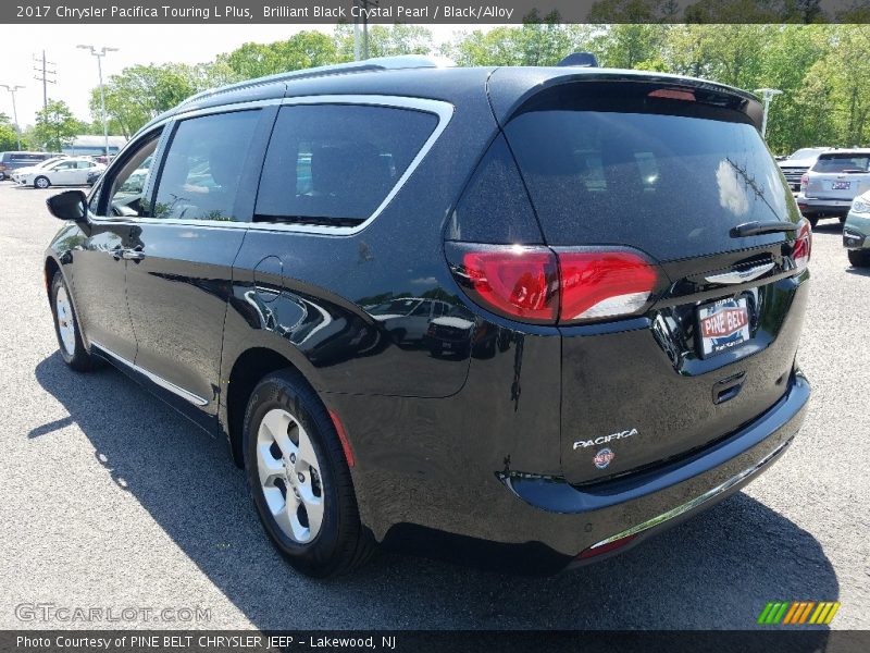 Brilliant Black Crystal Pearl / Black/Alloy 2017 Chrysler Pacifica Touring L Plus
