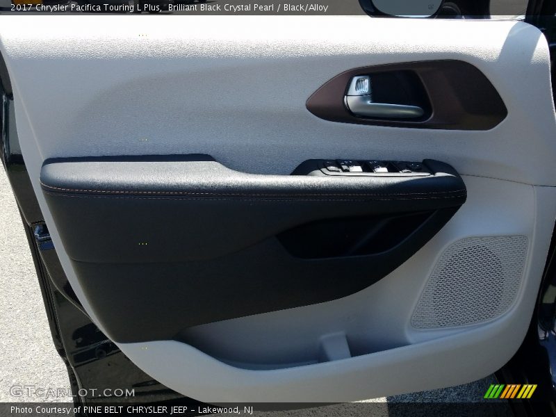 Brilliant Black Crystal Pearl / Black/Alloy 2017 Chrysler Pacifica Touring L Plus