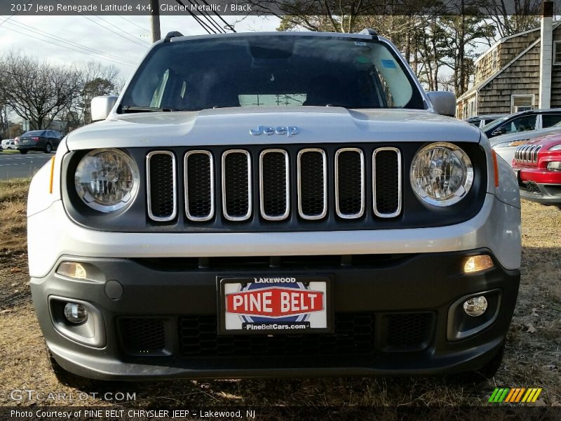 Glacier Metallic / Black 2017 Jeep Renegade Latitude 4x4