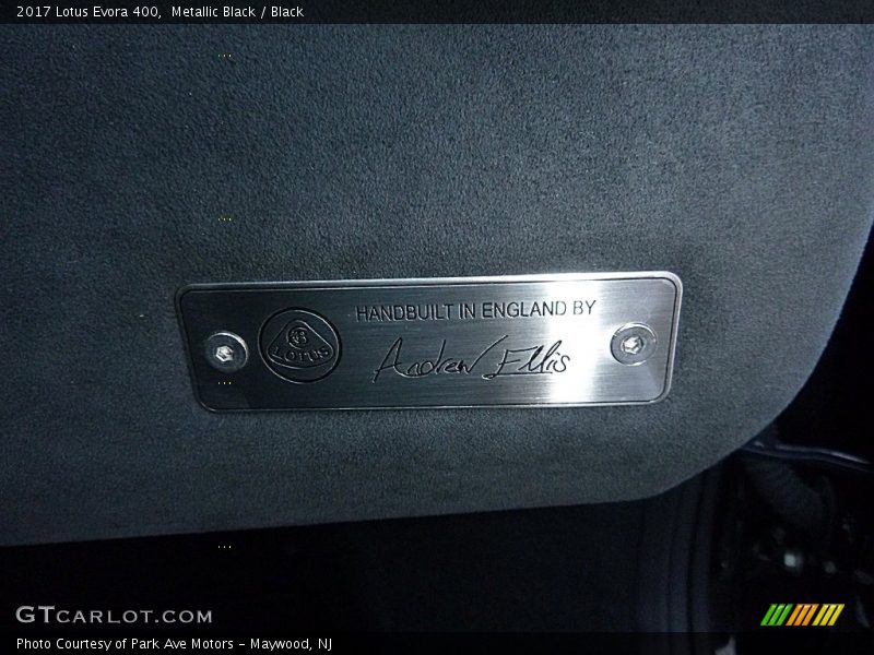 Metallic Black / Black 2017 Lotus Evora 400