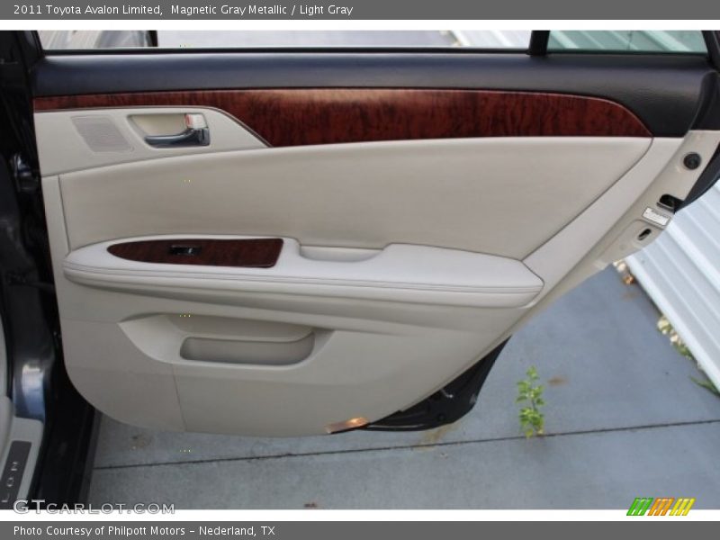Magnetic Gray Metallic / Light Gray 2011 Toyota Avalon Limited