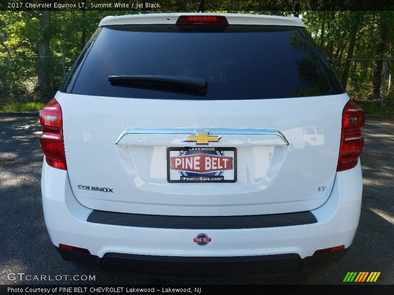 Summit White / Jet Black 2017 Chevrolet Equinox LT