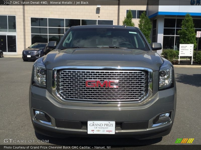 Mineral Metallic / Jet Black 2017 GMC Yukon Denali 4WD