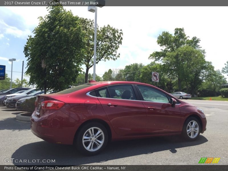 Cajun Red Tintcoat / Jet Black 2017 Chevrolet Cruze LT