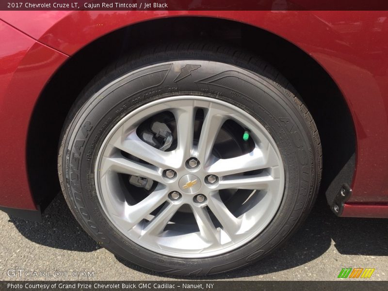 Cajun Red Tintcoat / Jet Black 2017 Chevrolet Cruze LT