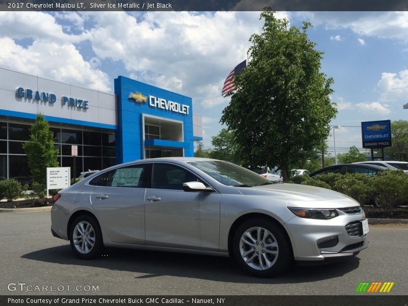 Silver Ice Metallic / Jet Black 2017 Chevrolet Malibu LT