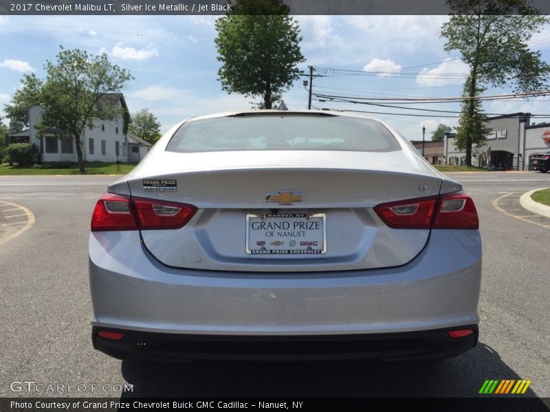 Silver Ice Metallic / Jet Black 2017 Chevrolet Malibu LT