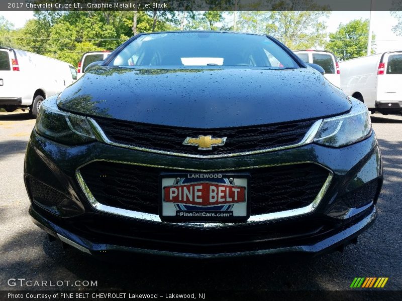 Graphite Metallic / Jet Black 2017 Chevrolet Cruze LT