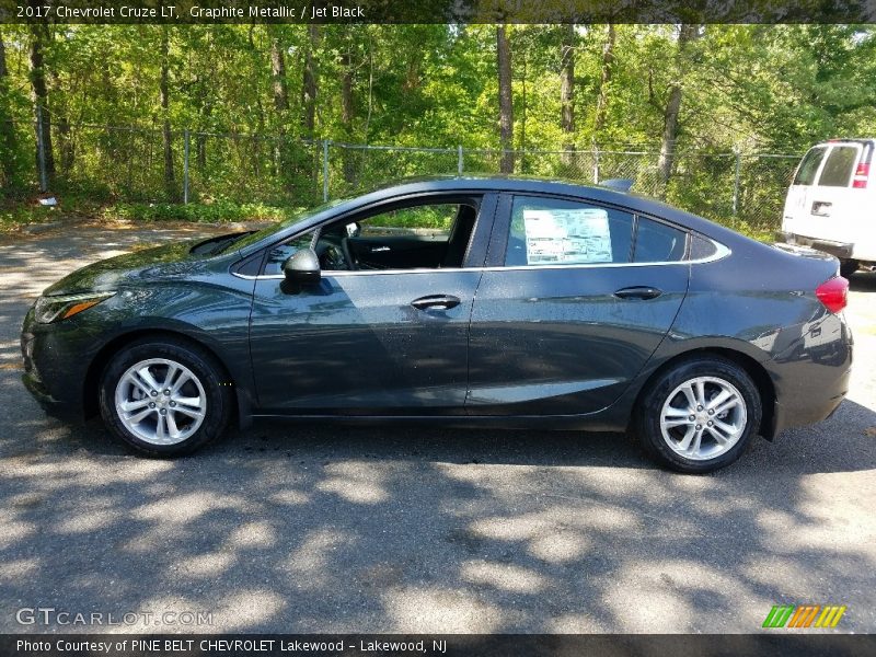 Graphite Metallic / Jet Black 2017 Chevrolet Cruze LT