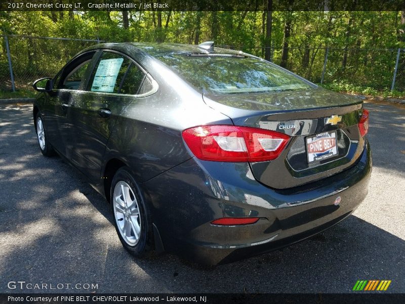 Graphite Metallic / Jet Black 2017 Chevrolet Cruze LT
