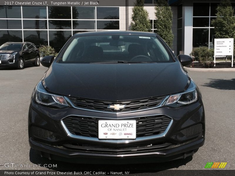 Tungsten Metallic / Jet Black 2017 Chevrolet Cruze LT