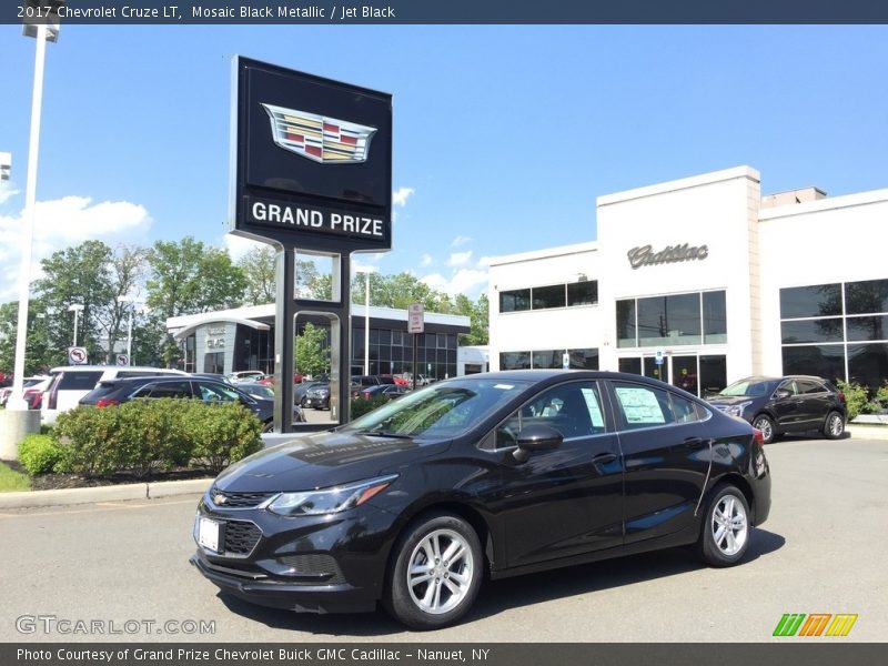 Mosaic Black Metallic / Jet Black 2017 Chevrolet Cruze LT
