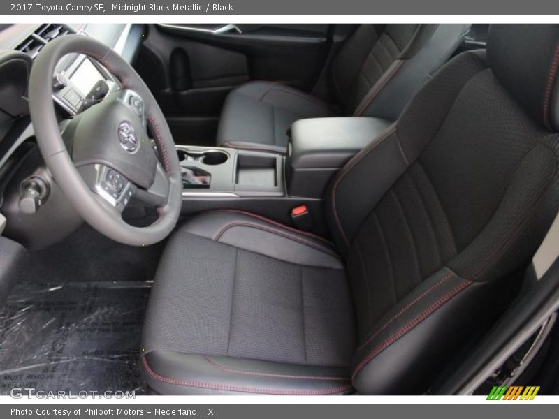 Midnight Black Metallic / Black 2017 Toyota Camry SE