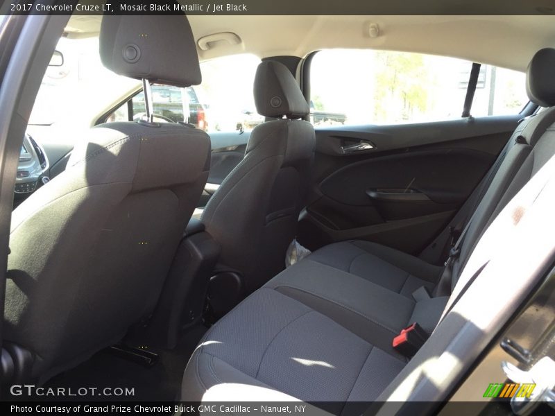 Mosaic Black Metallic / Jet Black 2017 Chevrolet Cruze LT