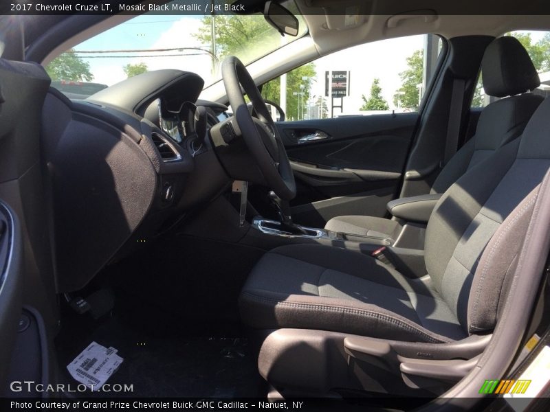 Mosaic Black Metallic / Jet Black 2017 Chevrolet Cruze LT