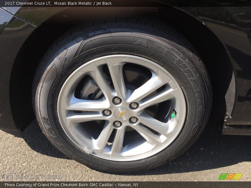 Mosaic Black Metallic / Jet Black 2017 Chevrolet Cruze LT