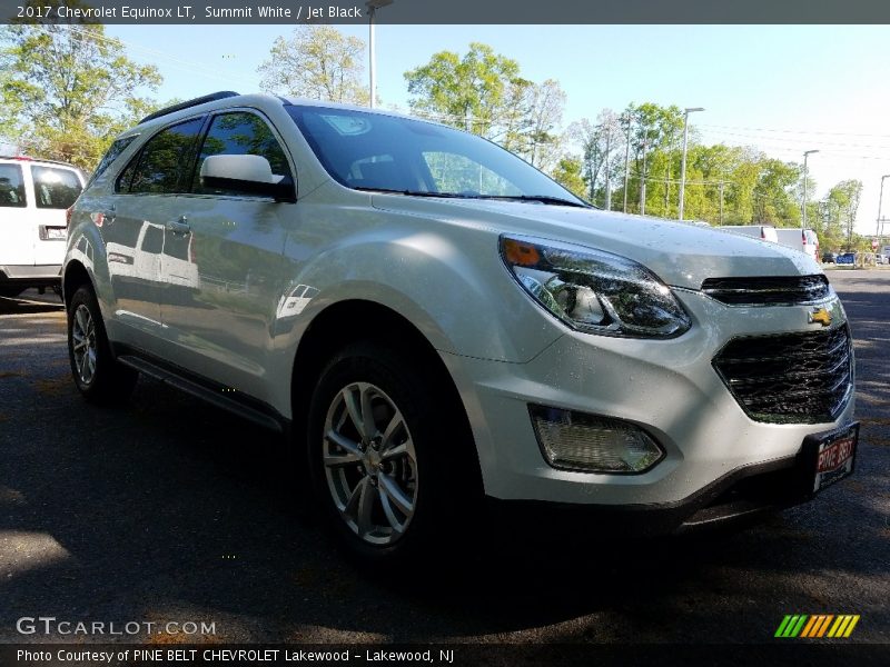 Summit White / Jet Black 2017 Chevrolet Equinox LT