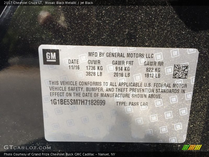 Mosaic Black Metallic / Jet Black 2017 Chevrolet Cruze LT