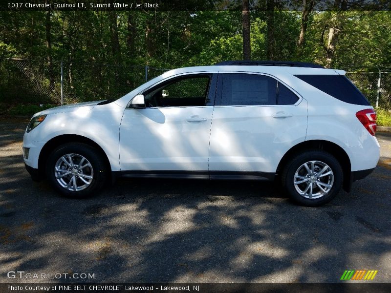 Summit White / Jet Black 2017 Chevrolet Equinox LT