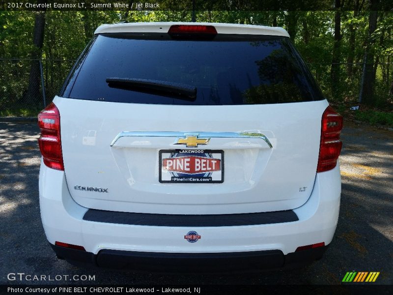 Summit White / Jet Black 2017 Chevrolet Equinox LT