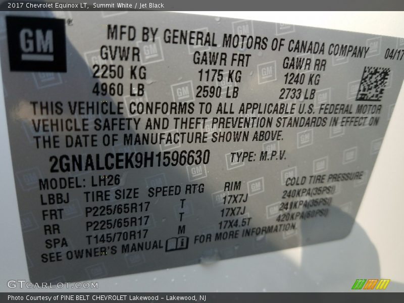 Summit White / Jet Black 2017 Chevrolet Equinox LT