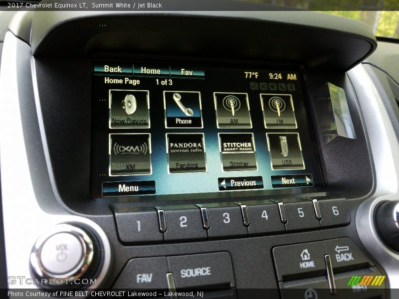 Summit White / Jet Black 2017 Chevrolet Equinox LT