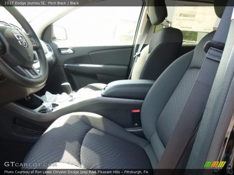 Pitch Black / Black 2017 Dodge Journey SE