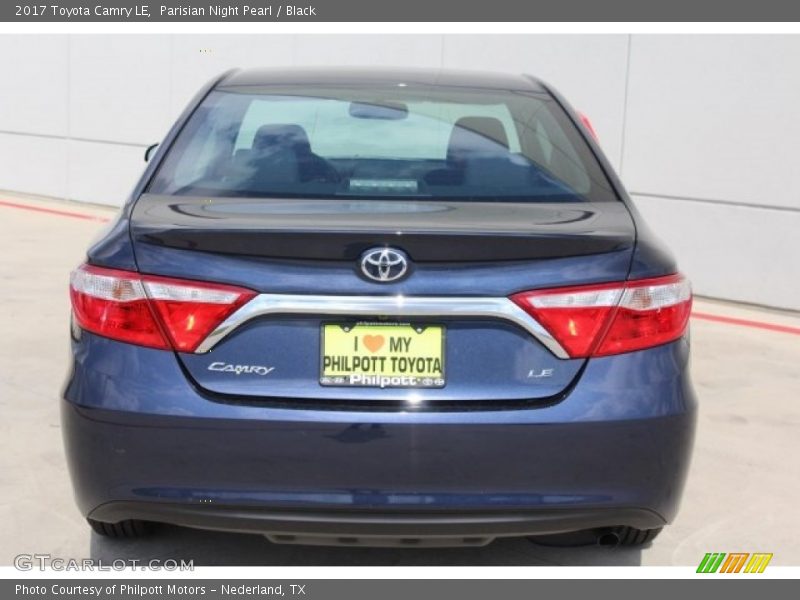 Parisian Night Pearl / Black 2017 Toyota Camry LE