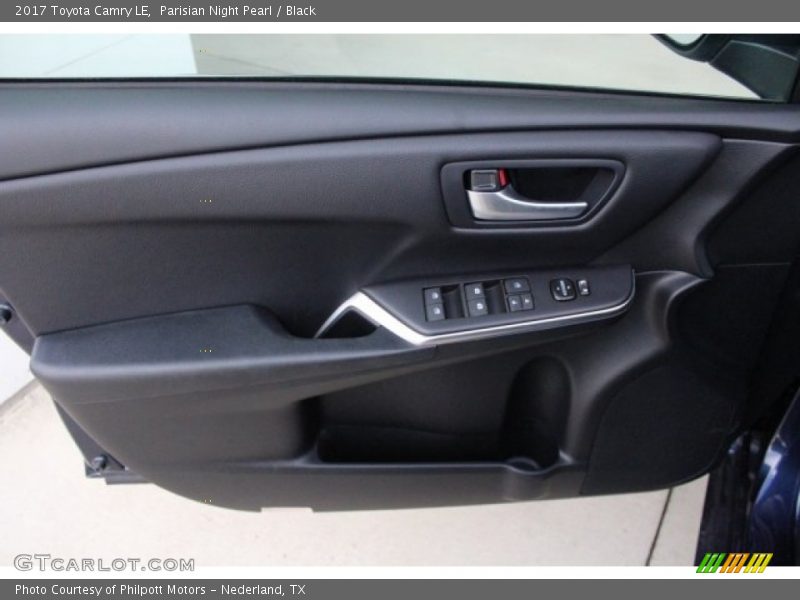 Parisian Night Pearl / Black 2017 Toyota Camry LE