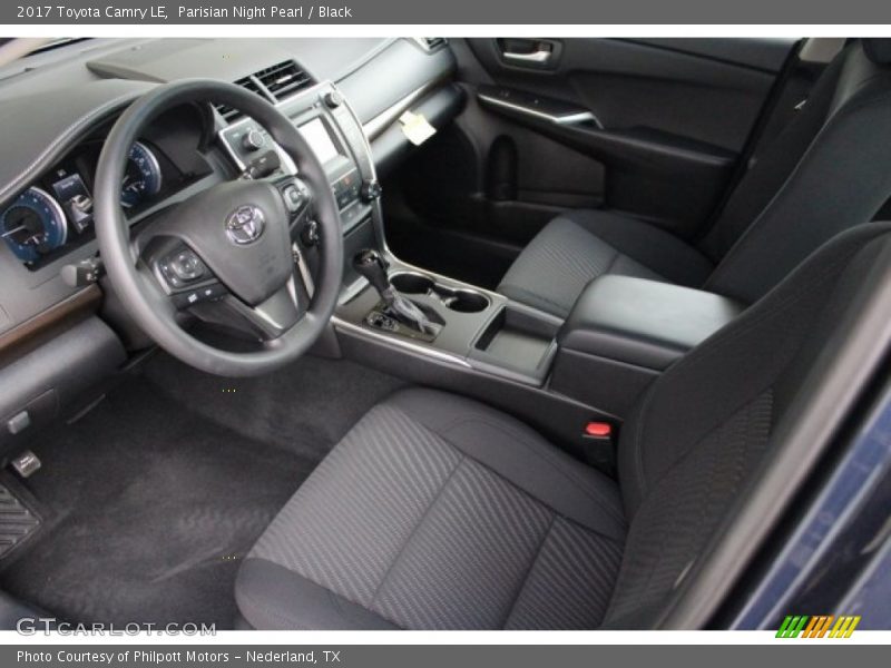 Parisian Night Pearl / Black 2017 Toyota Camry LE
