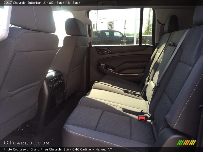 Black / Jet Black 2017 Chevrolet Suburban LS 4WD