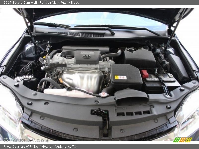 Parisian Night Pearl / Black 2017 Toyota Camry LE