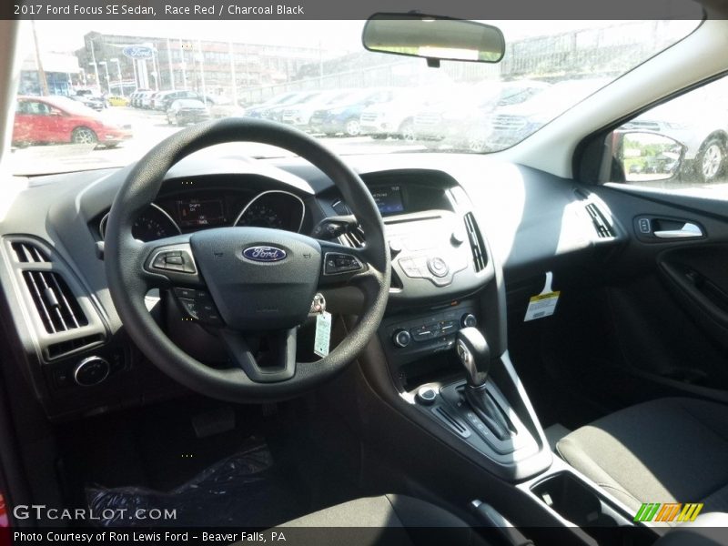 Race Red / Charcoal Black 2017 Ford Focus SE Sedan