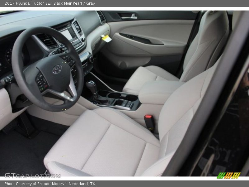 Black Noir Pearl / Gray 2017 Hyundai Tucson SE