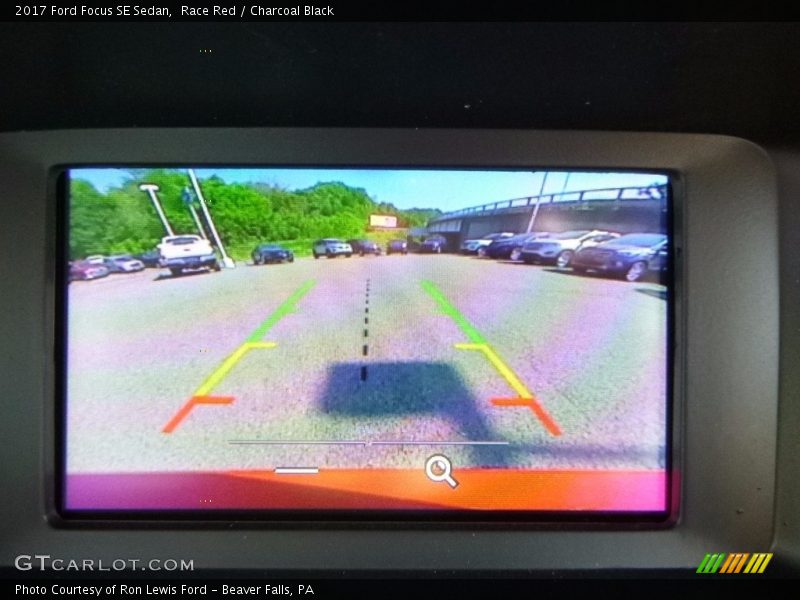 Race Red / Charcoal Black 2017 Ford Focus SE Sedan