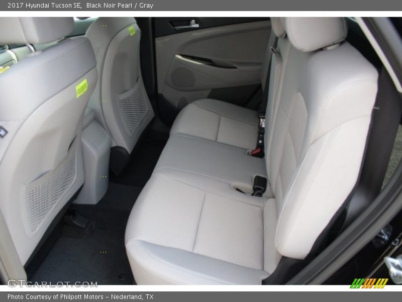 Black Noir Pearl / Gray 2017 Hyundai Tucson SE
