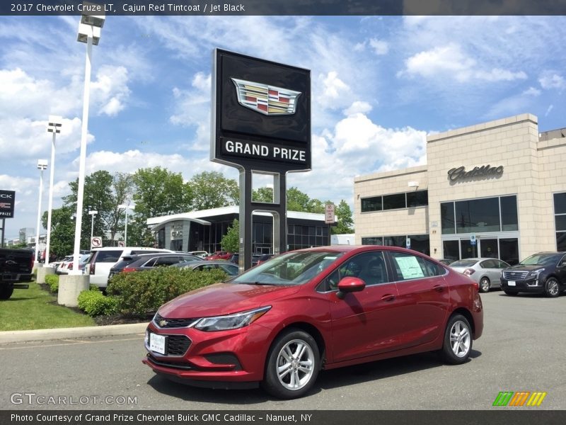 Cajun Red Tintcoat / Jet Black 2017 Chevrolet Cruze LT
