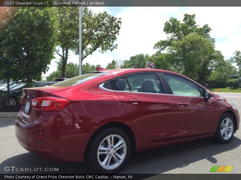 Cajun Red Tintcoat / Jet Black 2017 Chevrolet Cruze LT